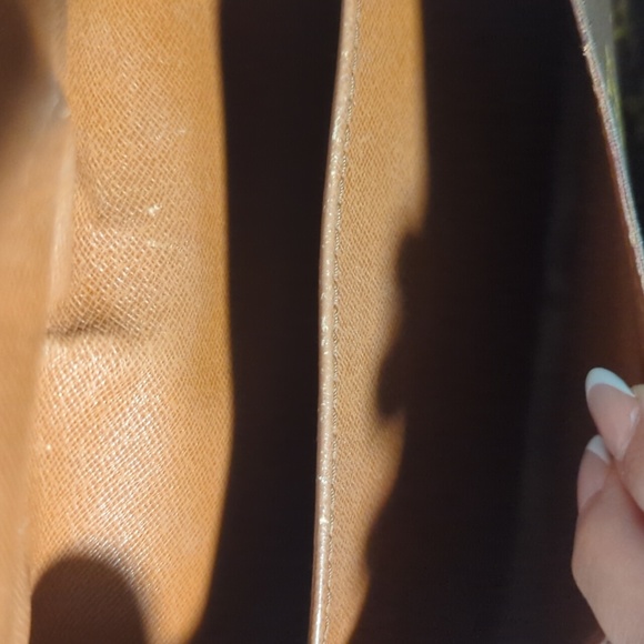 Vintage Louis Vuitton Crossbody Bag - Picture 10 of 12